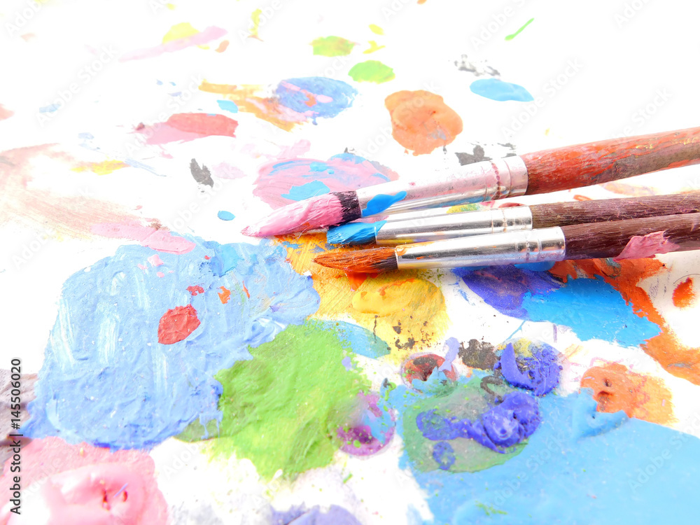 Obraz premium Paint palette and brushes.