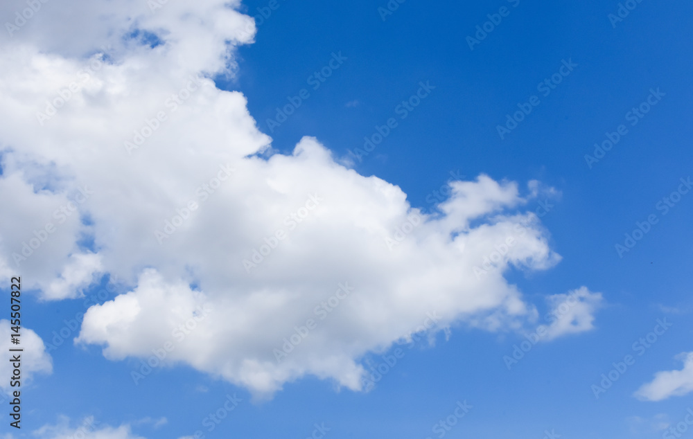 Obraz premium Blue sky with white clouds.