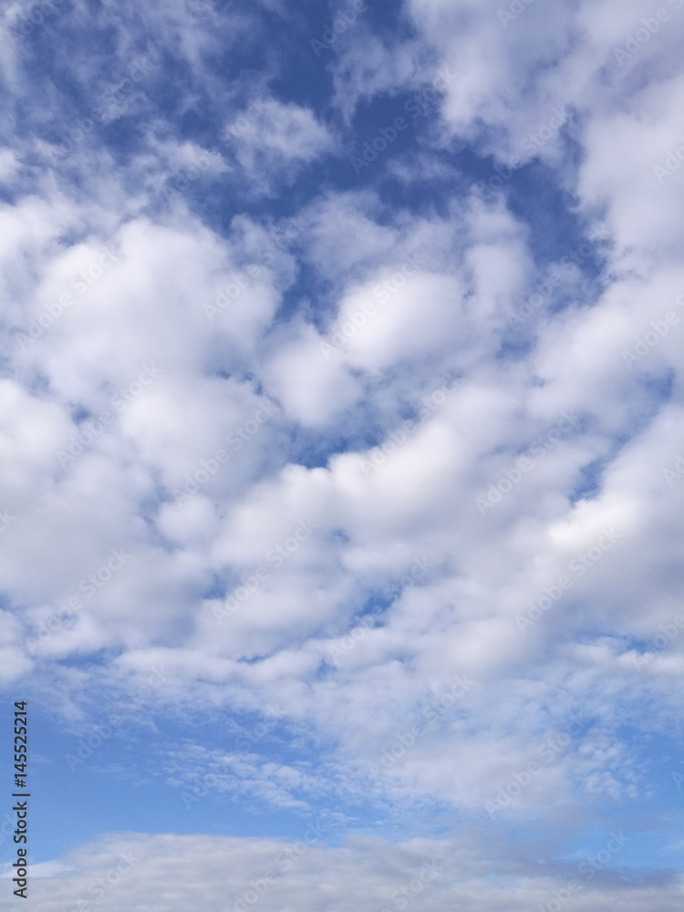 Scatter Clouds With Blue Sky In Daylight Scatter Clouds With Blue Sky In Daylight