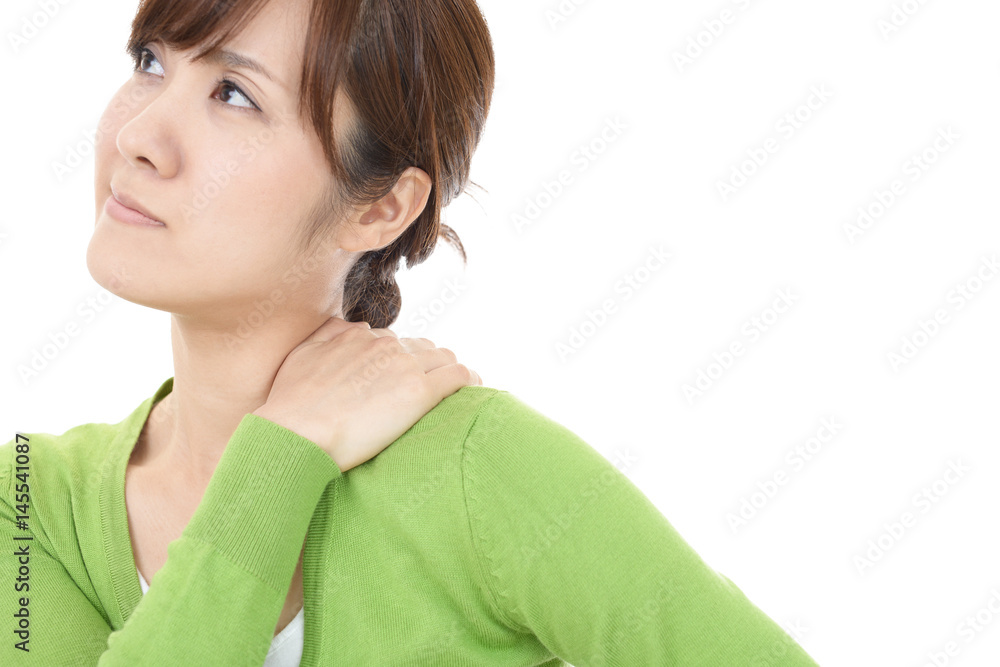肩こりに悩む女性