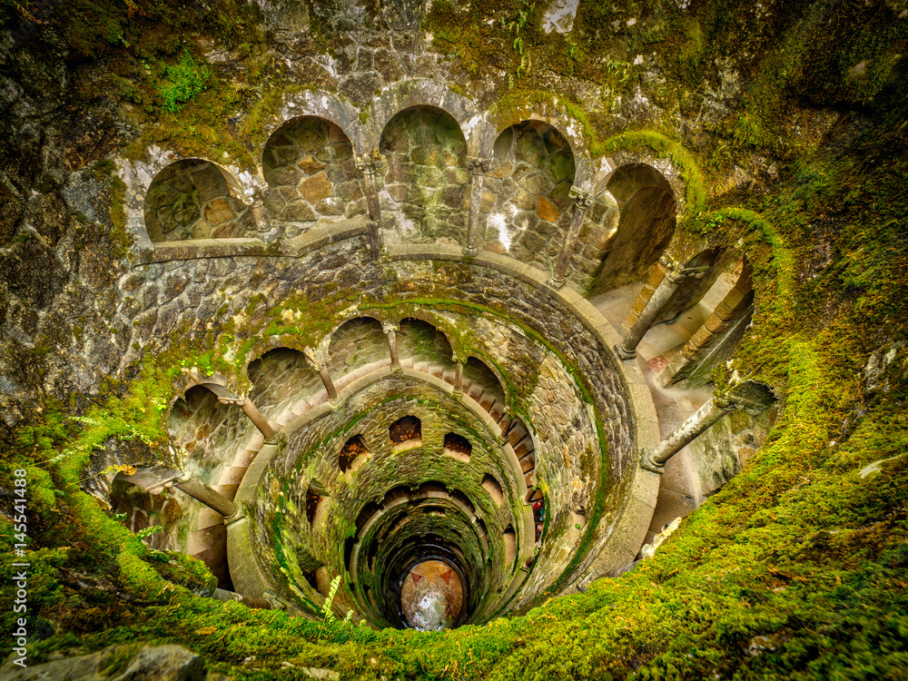 Obraz premium Initiation well from above