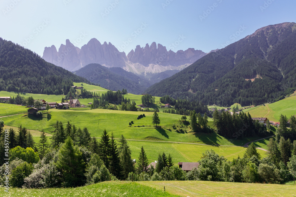 Fototapeta premium Santa Maddalena w Dolomitach
