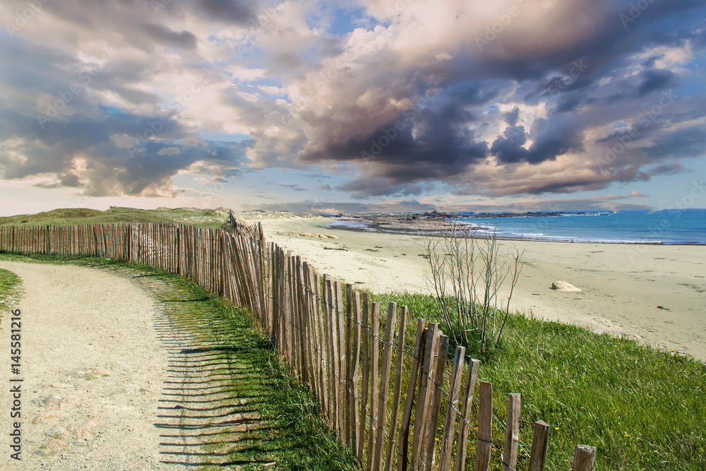 Sentier côtier. Quiberon, pointe de Conguel, Morbihan, Bretagne, France