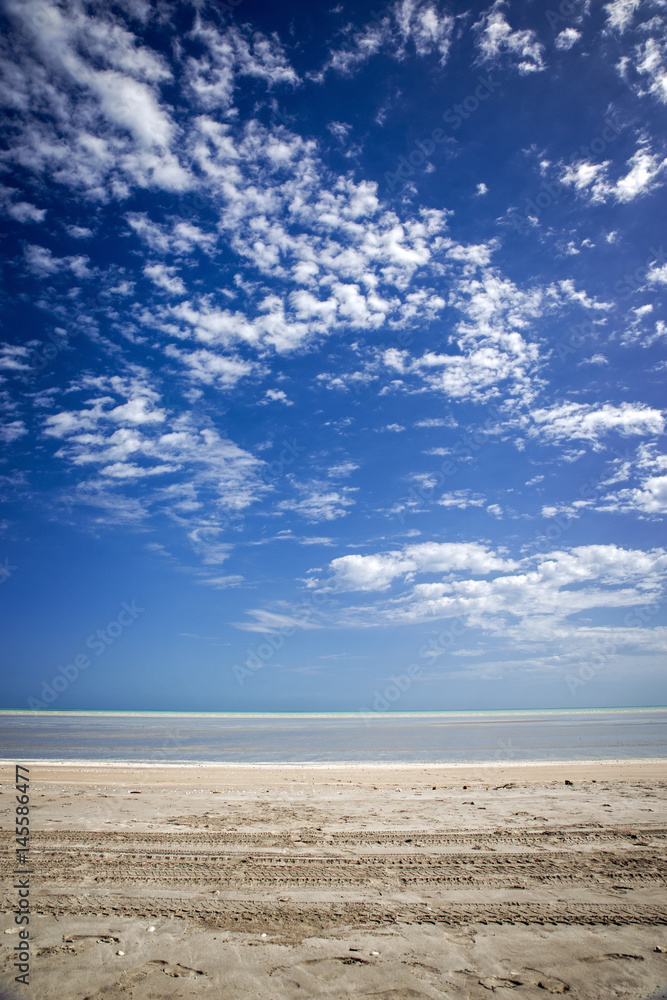 Western Australia - Coastline at the Eighty Mile Beach