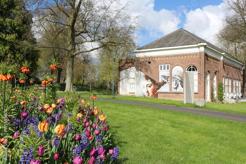 Photos Ingang van de Prinsentuin in de historische binnenstad van Leeuwarden