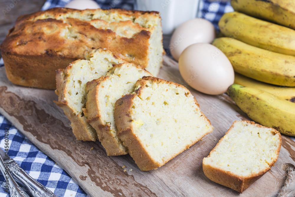 Banana pound cake