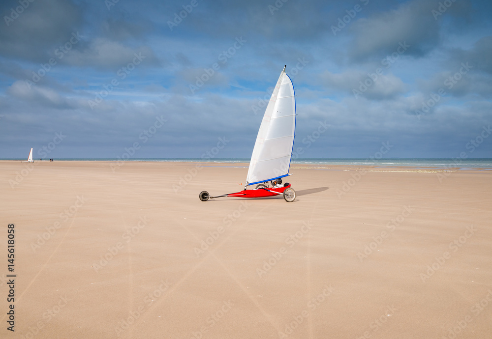 Obraz premium char à voile sur la plage
