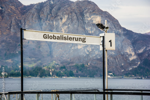 Schild 234 - Globalisierung