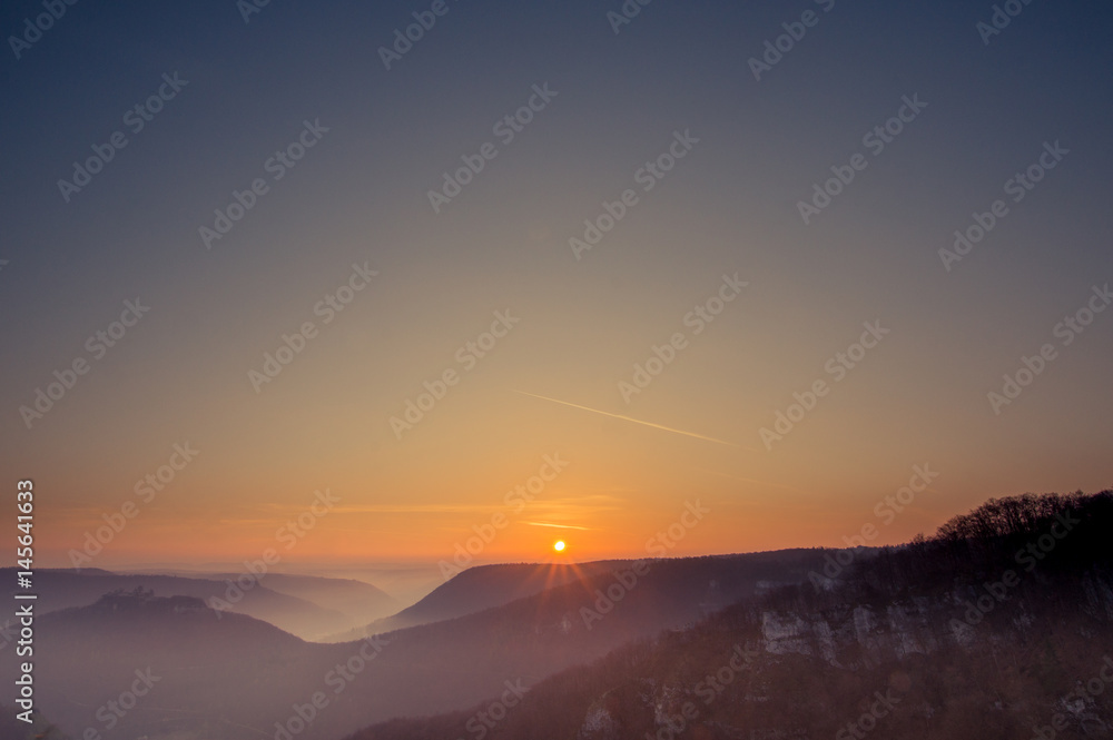 Sonnenaufgang über dem Uracher Tal