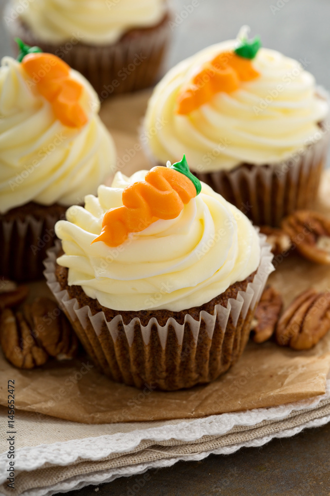 Carrot cupcakes with cream cheese frosting