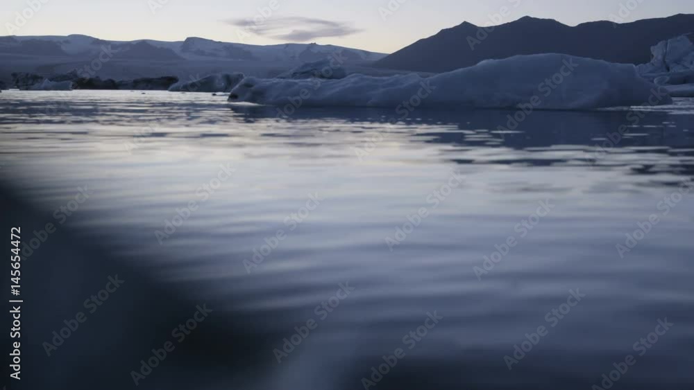 glaciers floating in water glaciers floating in water