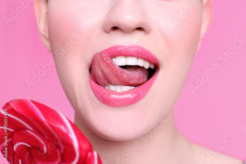 Face of beautiful young wom...