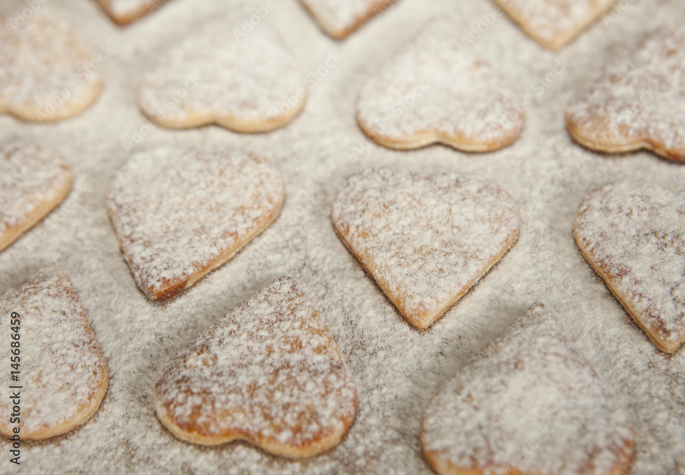 biscuits bonbons secs artisanal en forme de cœur