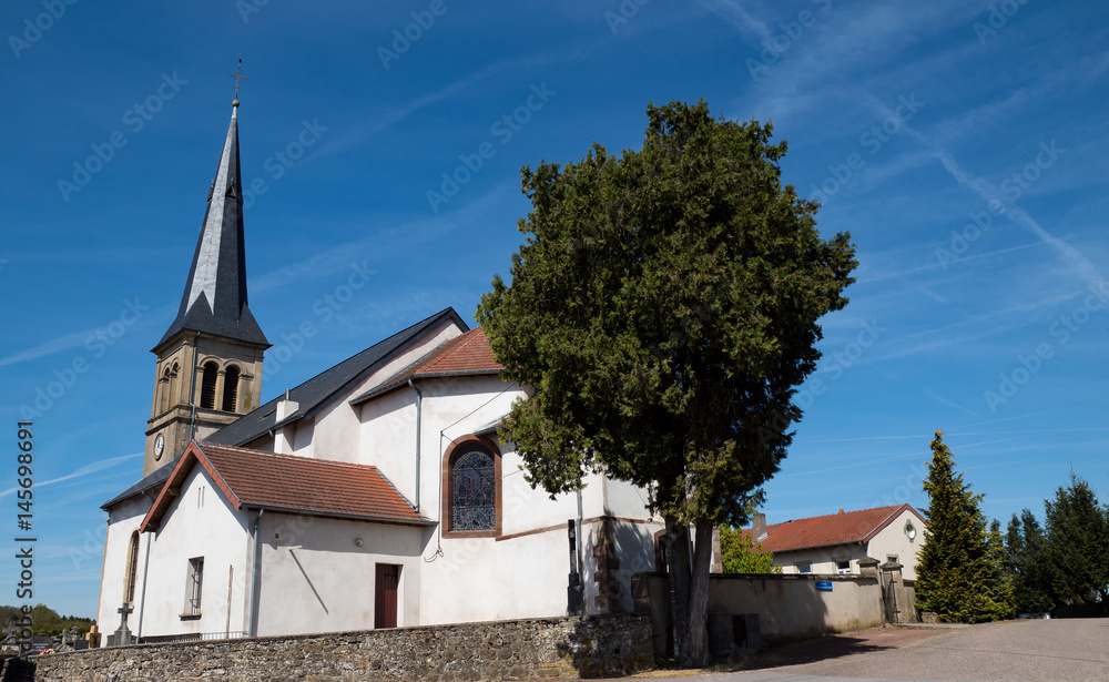 Kirche in Chemery les Deux