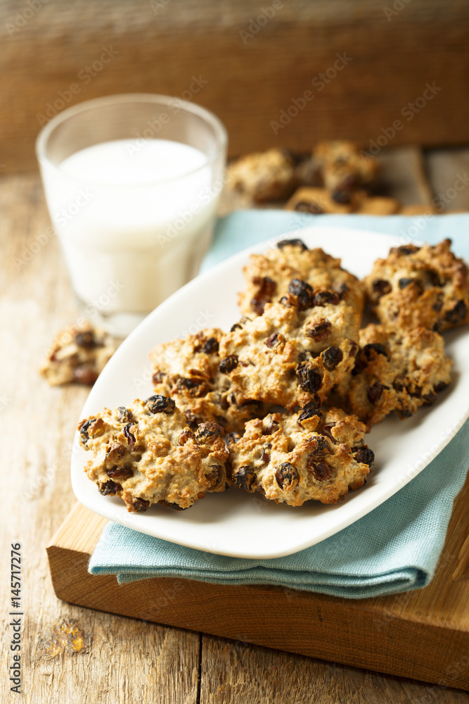 Oatmeal cookies with nuts and raisins Oatmeal cookies with nuts and raisins