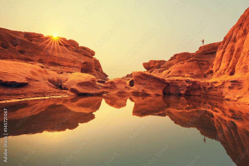 Naklejka premium Sam Pan Bok (Grand Canyon of Thailand)