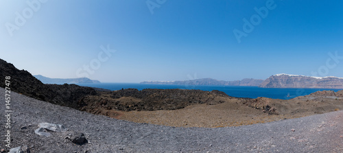 Panorama depuis le crat  re    Santorin