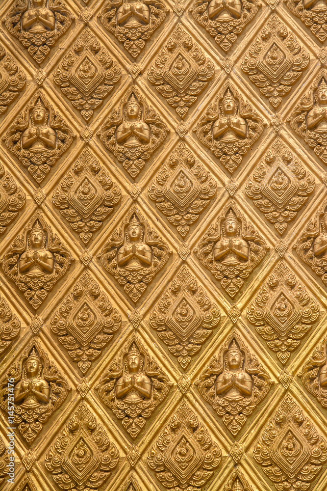 Wat Phra Sri Arn. that A magnificent temple is decorated with golden stucco in Ratchaburi Thailand. Wat Phra Sri Arn. that A magnificent temple is decorated with golden stucco in Ratchaburi Thailand.