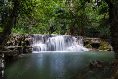 Fototapeta Naklejka Na Ścianę i Meble -  Huay Mae Khamin Waterfall