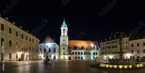 Fototapeta Naklejka Na Ścianę i Meble -  The Main Square (Hlavne namestie) and Old Town Hall in the night, Bratislava, Slovakia