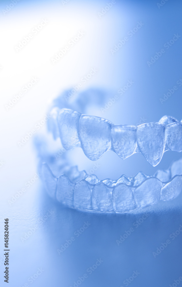 Invisible dental aligner Invisible dental aligner