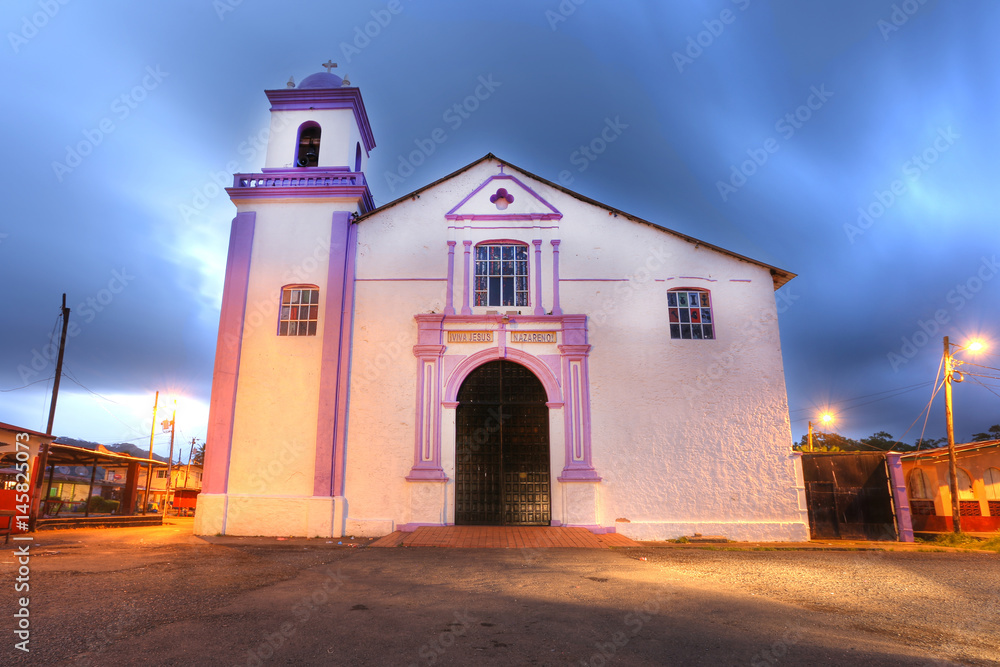 The large white church at Portobelo is the Iglesia de San Felipe, which is still in use. It dates from 1814, but its tower wasn’t completed until 1945. 