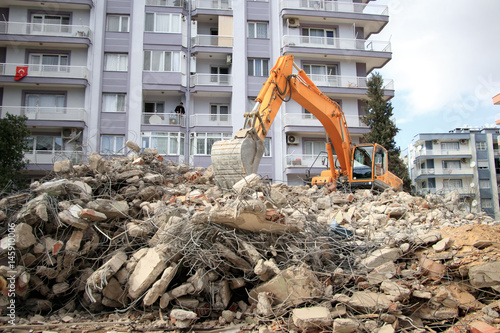 excavator on construction waste