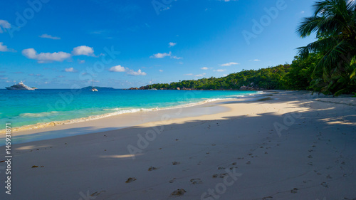 Anse Lazio auf Praslin  Seychellen zu Sonnenaufgang