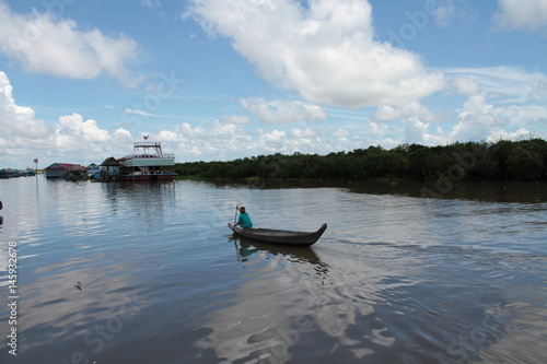 Wallpaper Mural The Lake Tonlé Sap in Cambodia Torontodigital.ca
