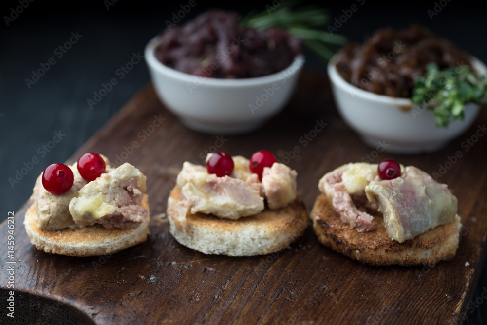 Foie gras on sandwiches and red onion marmalade
