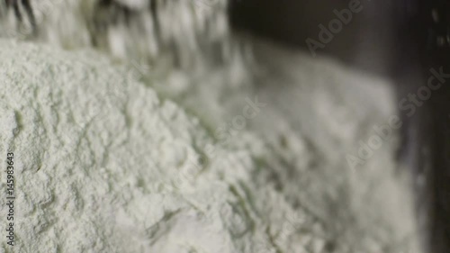 Wheat milling. Wheat flour milling machine