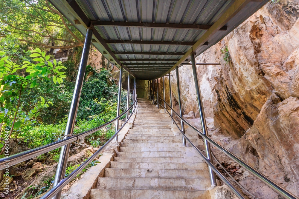 Nam Thean Tong Cave Temple is one of the oldest cave temples in Ipoh, dating back to 1867. It was first discovered by a Chinese Taoist priest. Nam Thean Tong Cave Temple is one of the oldest cave temples in Ipoh, dating back to 1867. It was first discovered by a Chinese Taoist priest.