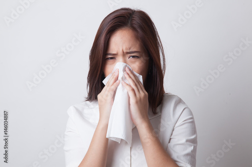 Young Asian woman got sick and flu.