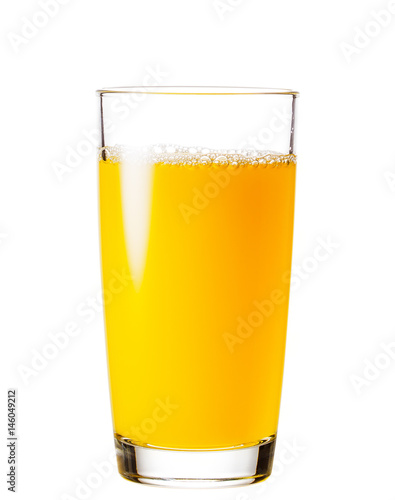 Photo Process of pouring orange juice into a glass