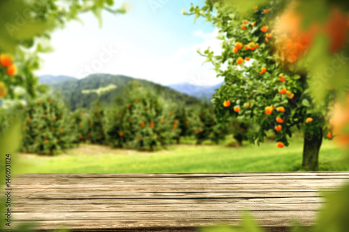 desk and fruits 