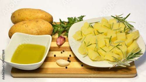 Fototapeta Naklejka Na Ścianę i Meble -  Fresh potatoes