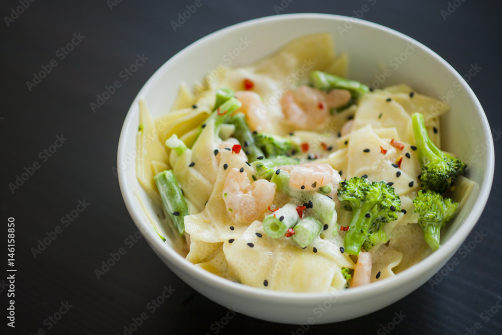 shrimp home pasta