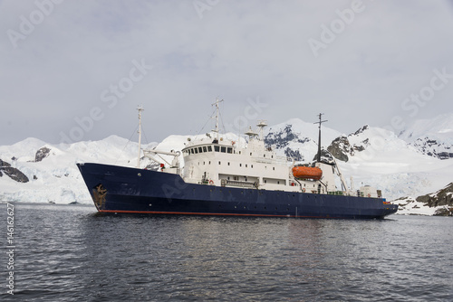 Vessel in Antarctic sea © Alexey Seafarer