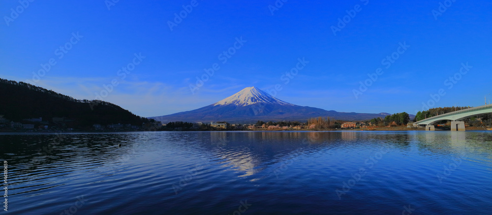 04 / 20 / 2017 Upside-down Mount Fuji from the 