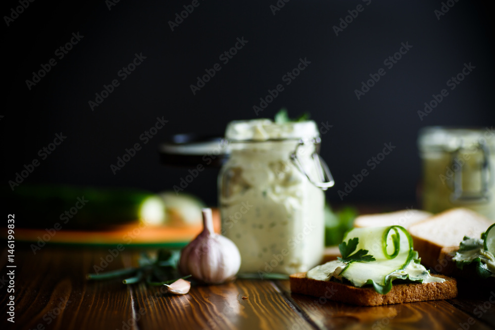 Pasta cheese egg with garlic