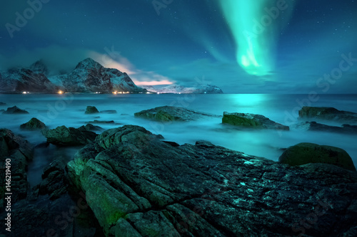 Aurora Borealis - Amazing Northern Lights    © Weston