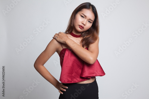 Young Asian woman got back pain.