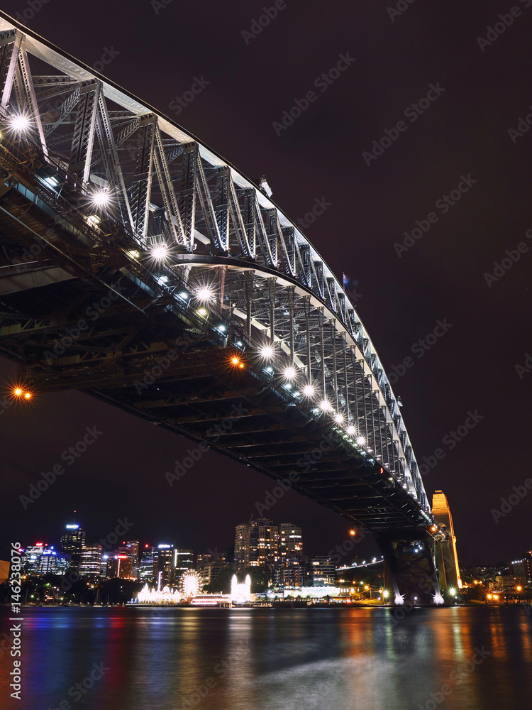 Fototapeta premium Iconic Sydney Harbour Bridge at night.