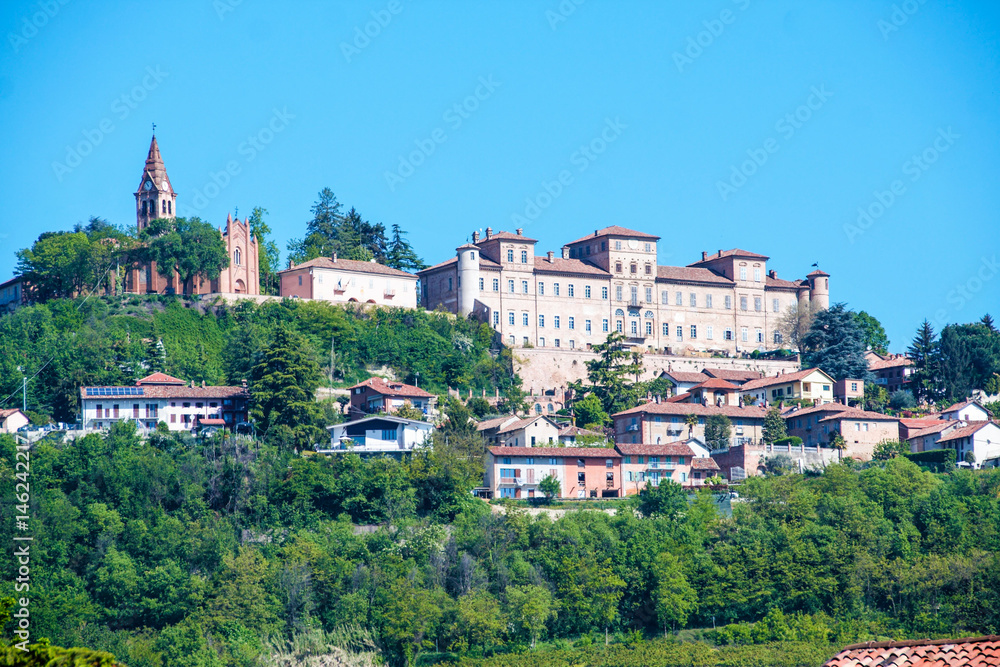 Magliano Alfieri, Langhe, Roero