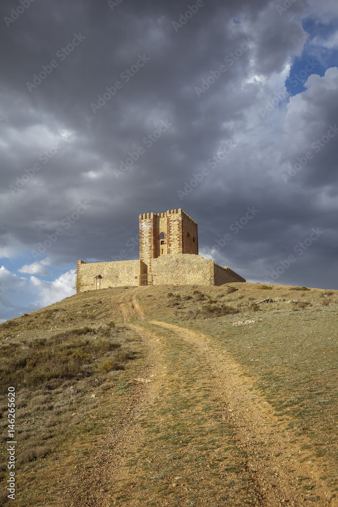 Torre de Aragón antes de la tormenta