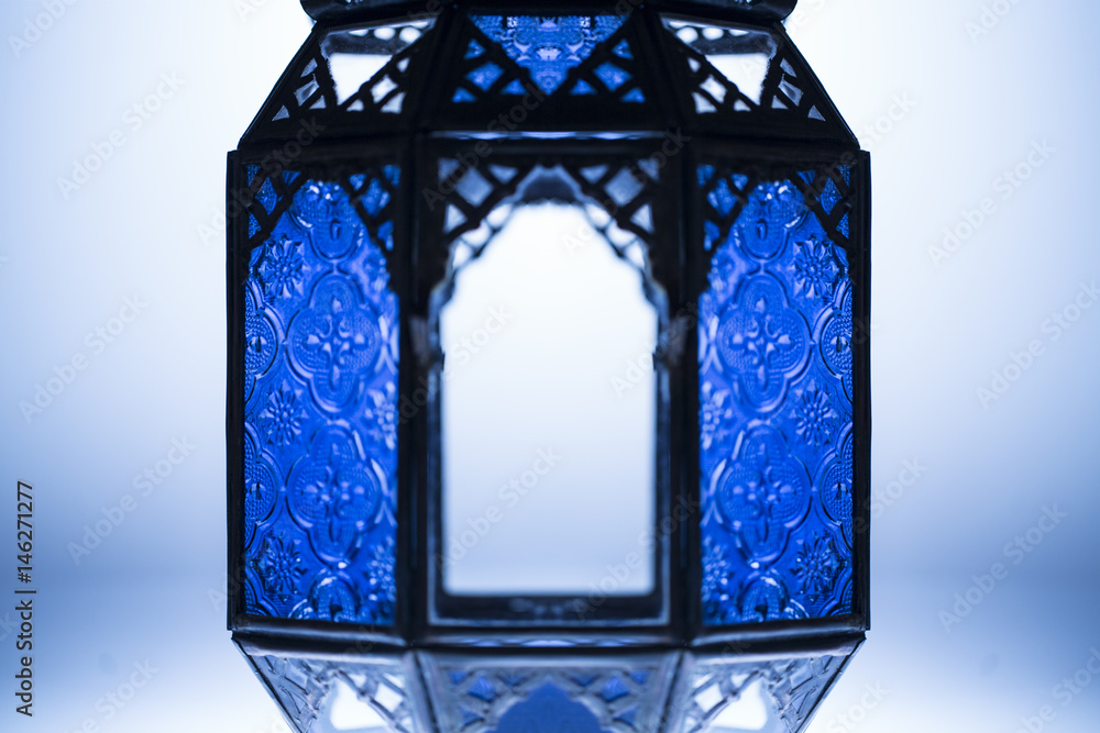 lanterne bleu avec message religieux 