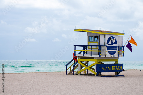 Art Deco lifeguard shack © JC-Ruiz-Photography
