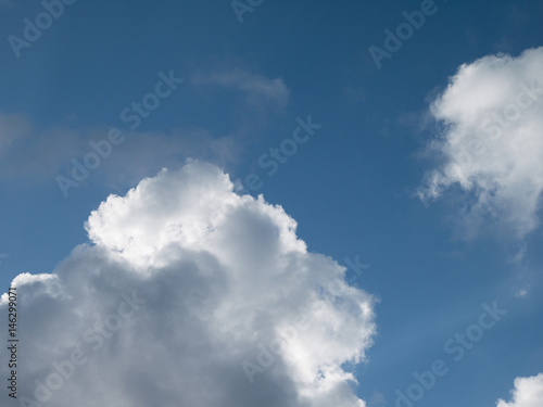 blue sky with white cloud © Sunisa