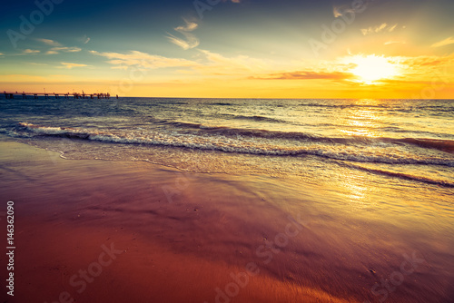 Fototapeta Naklejka Na Ścianę i Meble -  Glenelg Beach dramatic sunset