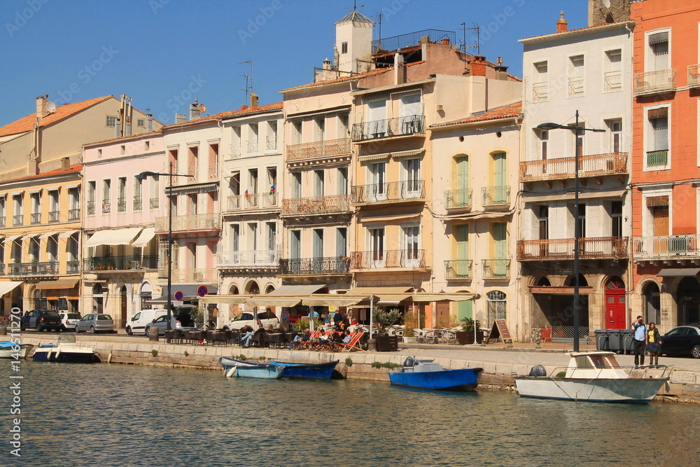 Sète, ville maritime en Occitanie
